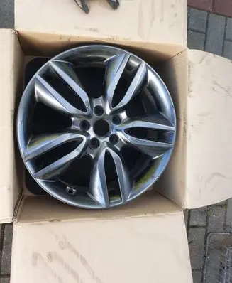 Hyundai Santa Fe R19 alloy rim 529102W195