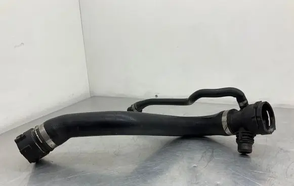 BMW 5 E60 E61 Engine coolant pipe/hose 7799747
