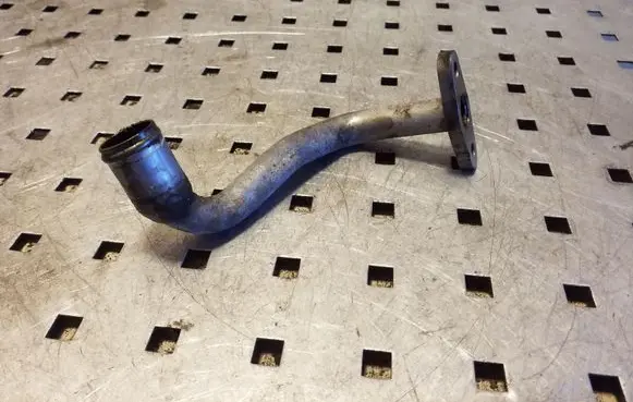 BMW X1 E84 Turbo turbocharger oiling pipe/hose
