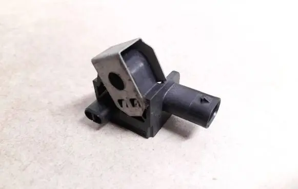 BMW 5 GT F07 Airbag deployment crash/impact sensor 6577922417704 65779224177-04