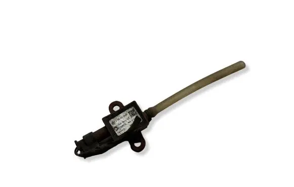 Mercedes-Benz C W205 Airbag deployment crash/impact sensor A2059059000 5WK44472