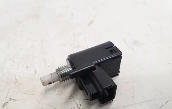 Clutch pedal sensor