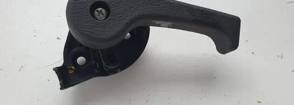 Hyundai i30 Engine bonnet (hood) release handle