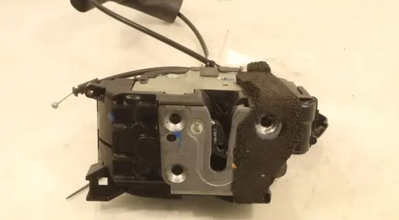 Renault Megane III Front door lock 805010006R