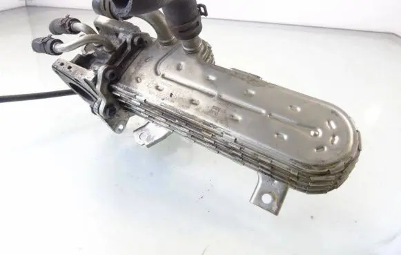Skoda Superb B5 (3U) EGR valve cooler 038131513AD