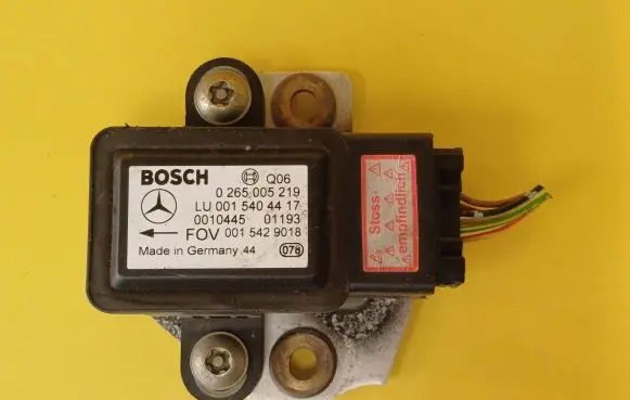 Mercedes-Benz A W168 ESP acceleration yaw rate sensor 0015404417 0265005219