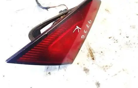 Tailgate rear/tail lights