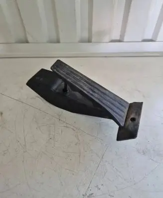 BMW 7 E65 E66 Accelerator throttle pedal 6772645 040108 25916010