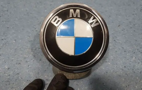 BMW M6 Front door emblem/model letters 7234707
