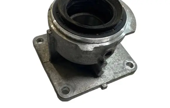 BMW 5 G30 G31 Engine mounting bracket 8699442 31508699442