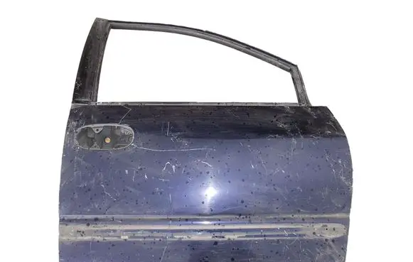 Chrysler Grand Voyager II Front door 4675538