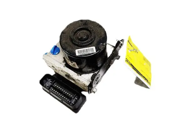 Ford Fiesta ABS Pump 8V512M110AD