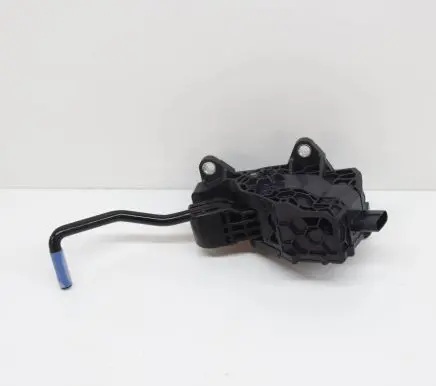 Toyota RAV 4 (XA50) Accelerator throttle pedal 2701000080 7811042070