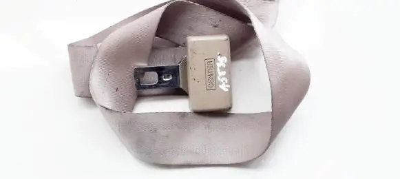 KIA Spectra Rear seatbelt buckle ok2dj57780b