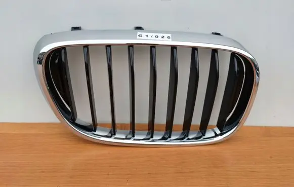 BMW 7 G11 G12 Front bumper upper radiator grill 51137357012