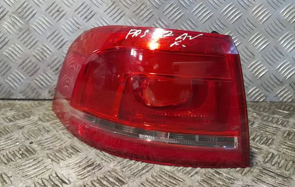 Volkswagen PASSAT B7 Rear/tail lights 3AF945095A 605001