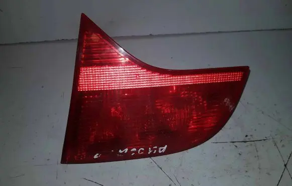 Audi A4 S4 B7 8E 8H Tailgate rear/tail lights 8E9945094 ULO749002 484502662