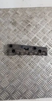 Volvo S60 Fender mounting bracket 31448917