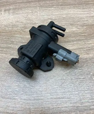 Citroen C5 Turbo system vacuum part 9635704380 928400414 WithPlug
