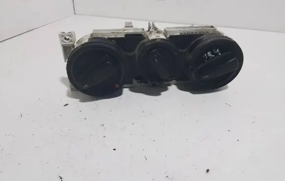 Skoda Octavia Mk1 (1U) Climate control unit 1J0819045E 901510930000 659497N