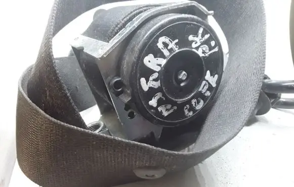 Opel Astra H Front seatbelt 603798000 13253565