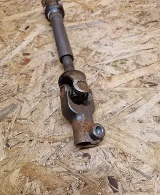 Renault Clio IV Steering column universal joint