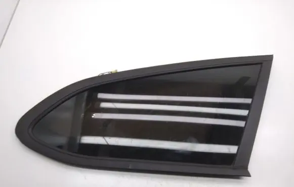 Volvo V60 Rear side window