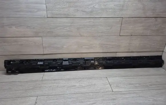 BMW X5 G05 Sill supporting ledge 7425460