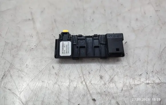 Mercedes-Benz C W204 Sensor A1729058200