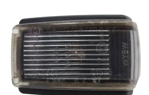Volvo S70 V70 V70 XC Front fender indicator light 9178885 0142631