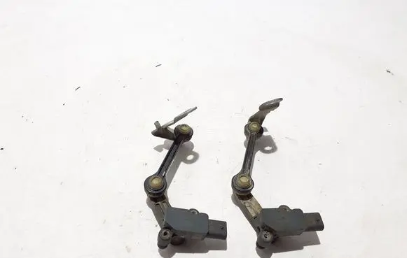 Mercedes-Benz GLS X167 Rear air suspension level height sensor A0009050908