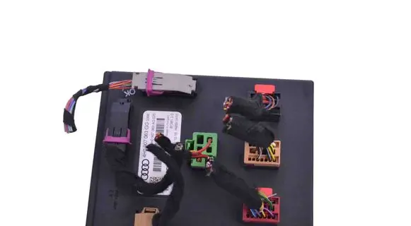 Audi A7 S7 4G Central body control module 4H0907063GG