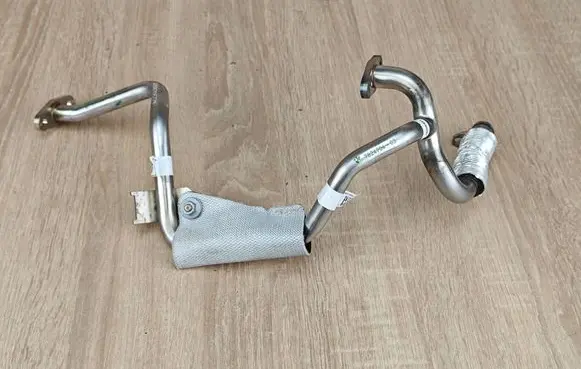 BMW X6 G06 Turbo turbocharger oiling pipe/hose 8596247 7824704