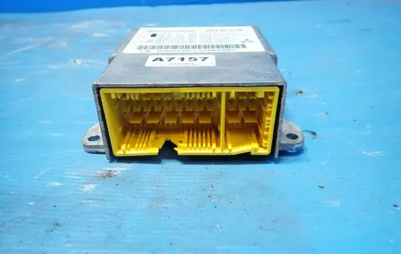 Mercedes-Benz C W204 Airbag control unit/module A2049012704