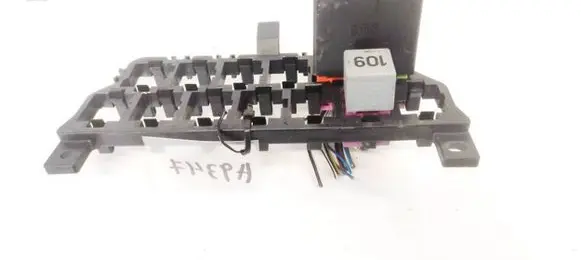 Skoda Octavia Mk1 (1U) Fuse box set 8D0937503E