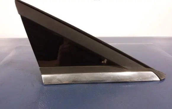 Peugeot 5008 Front bodywork piece 96859482XT