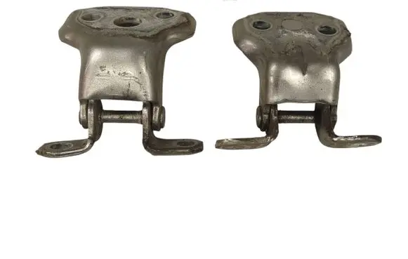 Subaru Outback (BS) Front door upper hinge 