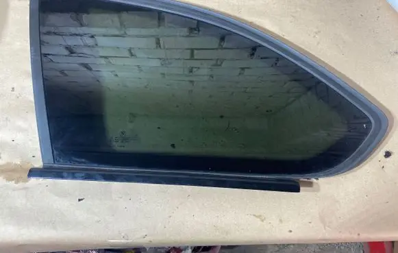 BMW 3 F30 F35 F31 Rear side window 43R001090 E000184 169258