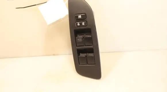 Toyota Auris 150 Electric window control switch