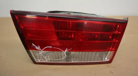 Hyundai Sonata Tailgate rear/tail lights