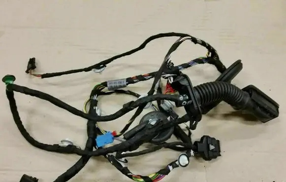 Audi A3 S3 8V Front door wiring loom 8V3971030B