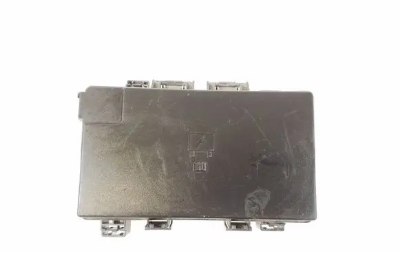 Jeep Grand Cherokee Fuse module P6824818AC