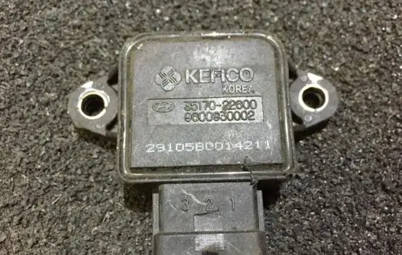 Hyundai Elantra Throttle valve position sensor 3517022600 9600930002