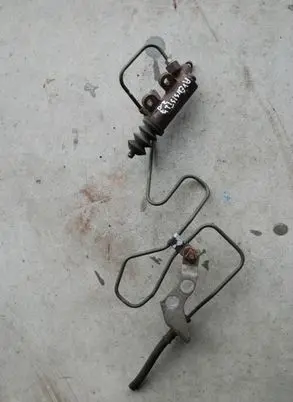 Clutch slave cylinder