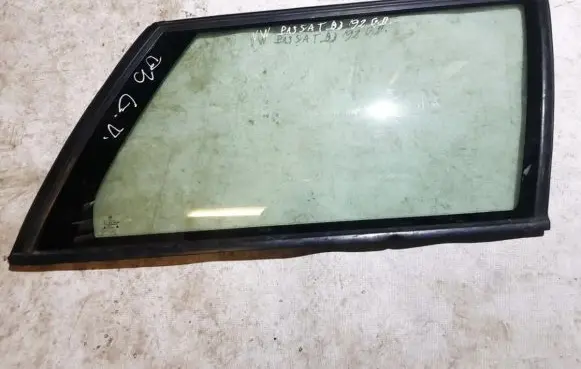 Volkswagen PASSAT B3 Rear side window