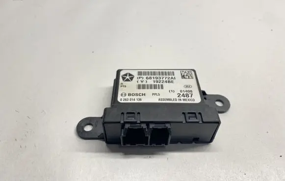 Chrysler Pacifica Parking PDC control unit/module 68193772AI