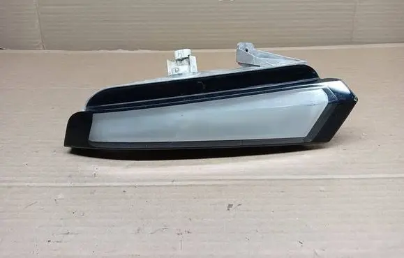 Iveco Daily 6th gen Front indicator light 5801874640