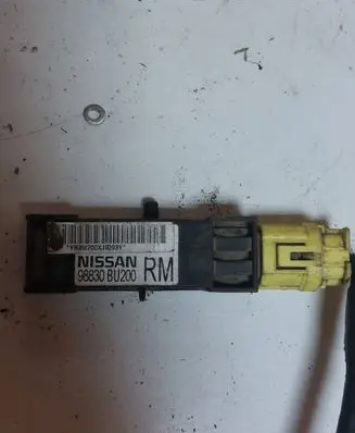 Nissan Almera Tino Airbag deployment crash/impact sensor 98830BU200