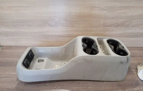 Chrysler Pacifica Center console 5RK001D2AD