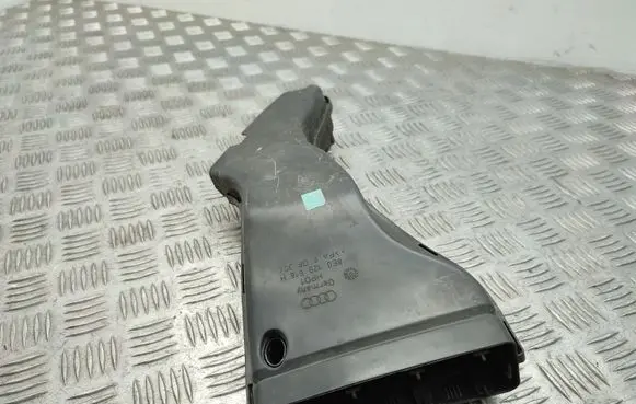 Seat Exeo (3R) Air intake duct part 8E0129618H